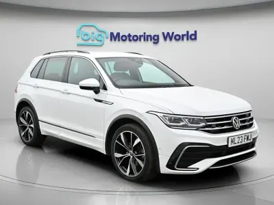 Second-hand VW Tiguan R-line 150 CP (110 kW) 2023 Alb SUV