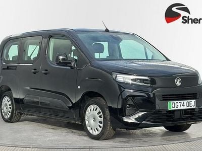 Used Vauxhall Combo Design Edition 100 kW (136 HP) 2024 Black MPV