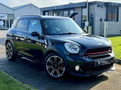 Usado Mini Cooper SD Countryman 2016 Negro SUV