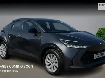 Used Toyota C-HR 140 HP (102 kW) 2026 SUV