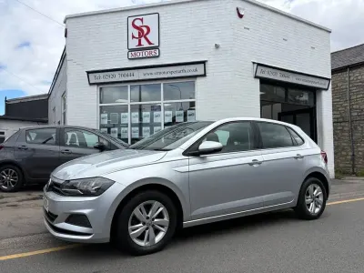 Used VW Polo SE 75 HP (55 kW) 2018 Silver Hatchback