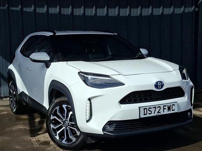 Usado Toyota Yaris Hybrid Design 116 HP (85 kW) 2023 Branco Carrinha