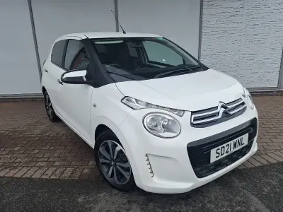 Used Citroën C1 Shine 72 HP (52 kW) 2021 White Hatchback