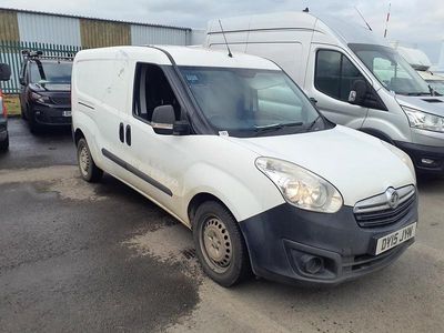 Used Vauxhall Combo 2015 White MPV