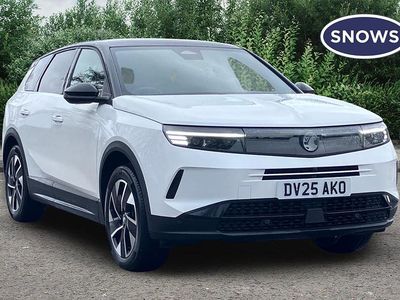 Used Vauxhall Grandland X Ultimate 136 HP (100 kW) 2025 Arctic white SUV