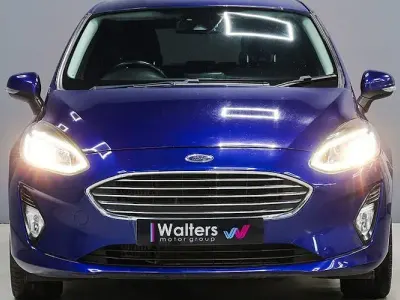 Used Ford Fiesta Titanium 120 HP (88 kW) 2017 Blue Hatchback