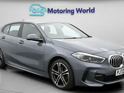 Używany BMW 118 M Sport 136 KM (100 kW) 2023 Szary Hatchback