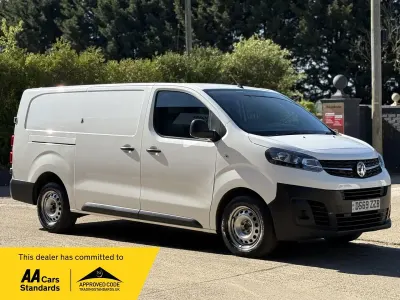 Used Vauxhall Vivaro Edition 2019 White MPV