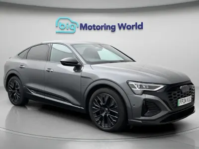 Begagnad Audi Q8 e-tron Black Edition 246 kW (335 HK) 2024 SUV