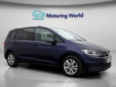 Usado VW Touran Family 148 HP (108 kW) 2020 Azul Monovolume