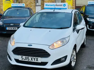 Used Ford Fiesta Zetec 2015 White Hatchback