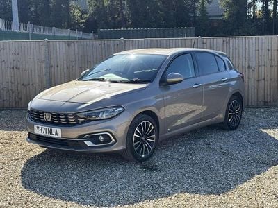 Used Fiat Tipo Life 100 HP (73 kW) 2021 Beige Hatchback