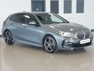Używany BMW 118 M Sport 136 KM (100 kW) 2023 Szary Hatchback