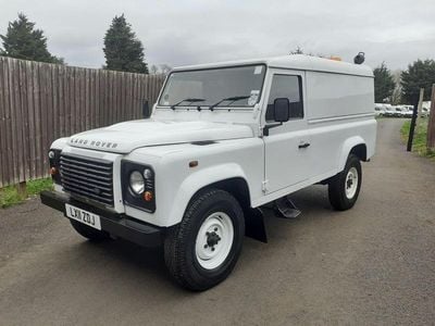 Used Land Rover Defender 2011 White Hatchback