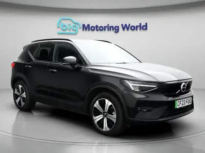 Usado Volvo XC40 Plus 169 kW (231 HP) 2022 Preto SUV
