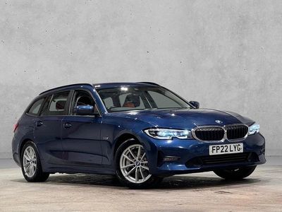 Used BMW 330e Comfort Edition 292 HP (214 kW) 2022 Blue Estate