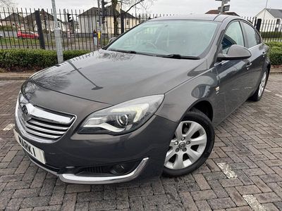 Used Vauxhall Insignia SRi 140 HP (102 kW) 2014 Grey Hatchback