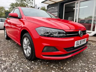Used VW Polo SE 93 HP (68 kW) 2018 Red Hatchback