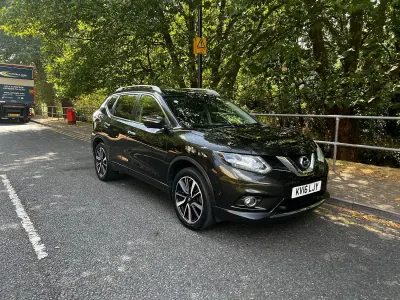 Used Nissan X-Trail Tekna 130 HP (95 kW) 2016 Green SUV