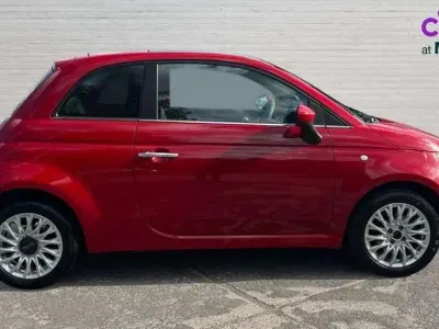 Used Fiat 500 Dolcevita 70 HP (51 kW) 2022 Red Hatchback
