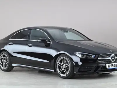 Begagnad Mercedes CLA180 AMG Line Premium Plus 136 HK (100 kW) 2022 Sedan
