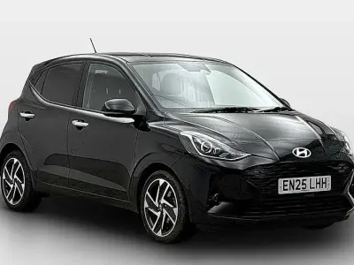 Used Hyundai i10 Premium 63 HP (46 kW) 2025 Black Hatchback