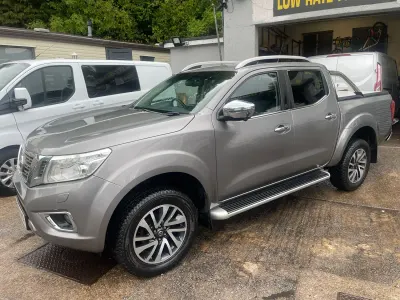 Usado Nissan Navara Tekna 2017 Gris Pickup/Camioneta