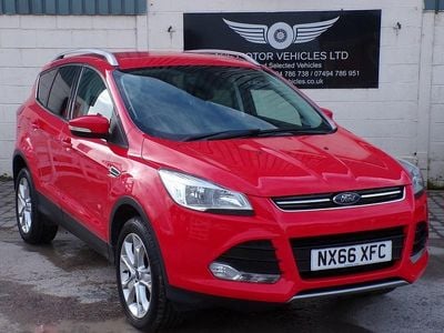 Used Ford Kuga Titanium 180 HP (132 kW) 2016 Red SUV