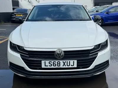 Used VW Arteon Elegance 150 HP (110 kW) 2018 White Hatchback