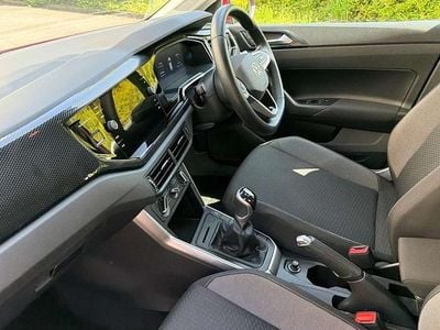 Begagnad VW Polo Life 95 HK (69 kW) 2022 Röd Halvkombi