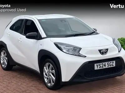 Używany Toyota Aygo X PURE 72 KM (52 kW) 2025 SUV