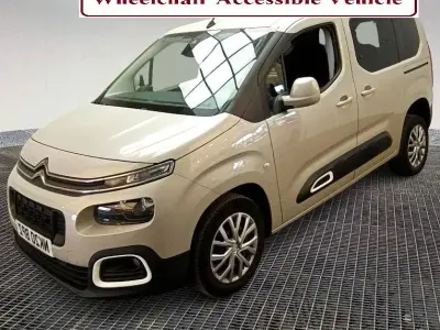 Used Citroën Berlingo Feel 2020 Beige MPV