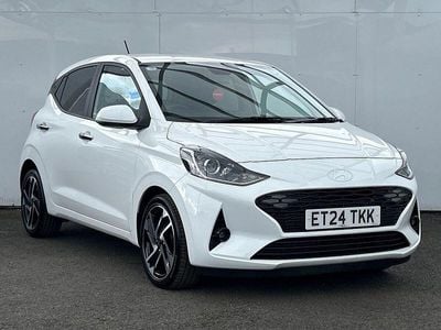 White Used 2024 Hyundai i10 Premium Hatchback | £14,673 (Fair price)