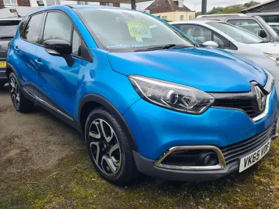 Used Renault Captur Dynamique 90 HP (66 kW) 2015 Blue SUV