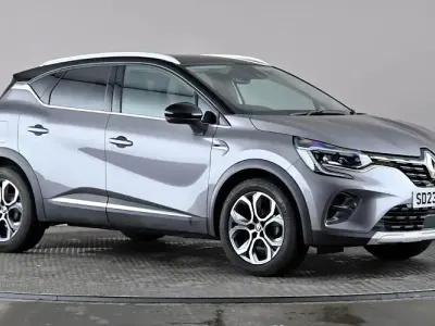 Używany Renault Captur Techno 91 KM (66 kW) 2023 Szary SUV