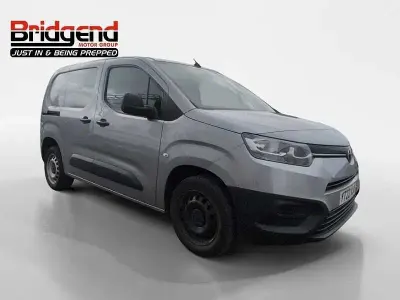 Second-hand Toyota Proace Active 120 CP (88 kW) 2022 Gri Monovolum