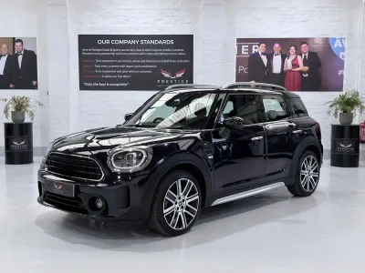 Used Mini Cooper Exclusive 2023 Black/blue Hatchback