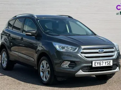Używany Ford Kuga Titanium 120 KM (88 kW) 2017 Szary SUV