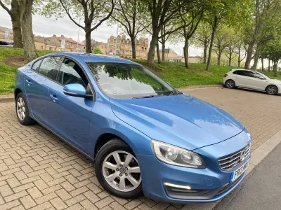 Usado Volvo S60 Business Edition 2013 Azul Berlina