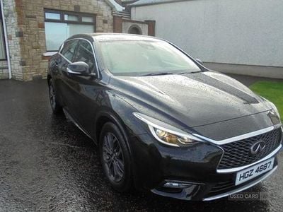 Infiniti Q30