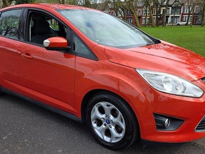 Używany Ford C-MAX Zetec 115 KM (84 kW) 2011 Czerwony Minivan