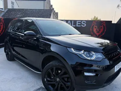 Begagnad Land Rover Discovery Sport HSE Luxury 180 HK (132 kW) 2015 Svart SUV