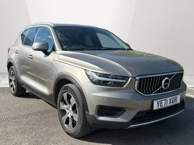 Used Volvo XC40 Inscription 197 HP (144 kW) 2021 Pebble grey SUV