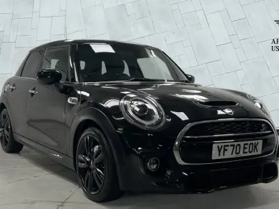Used Mini Cooper S Sport 192 HP (141 kW) 2020 Black Hatchback