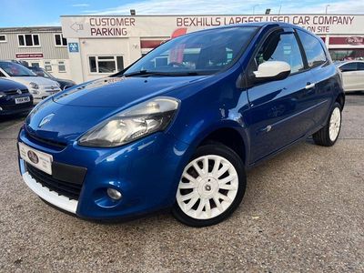 Used Renault Clio II 86 HP (63 kW) 2010 Blue Hatchback