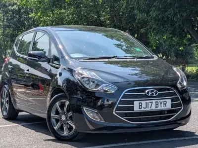 Used Hyundai ix20 SE 125 HP (91 kW) 2017 Black Hatchback
