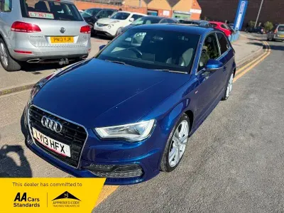 Begagnad Audi A3 S-Line 2013 Blå Halvkombi
