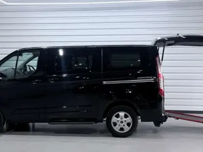 Used Ford Tourneo Titanium 130 HP (95 kW) 2017 Black MPV