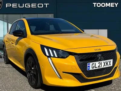 Used Peugeot 208 Premium 102 HP (75 kW) 2021 Yellow Hatchback