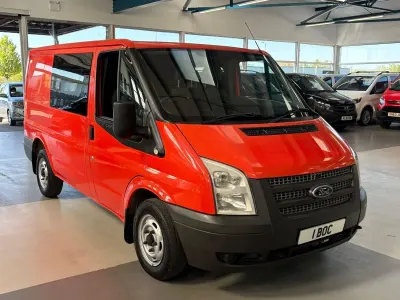 Second-hand Ford Transit 100 CP (73 kW) 2013 Roșu Van